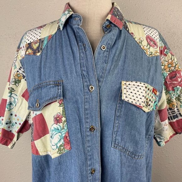 Bonjour Short Sleeve Denim and Floral Button Down Shirt Size M EUC - Picture 2 of 5